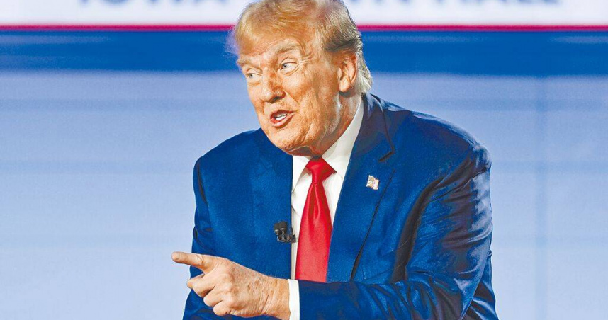 川普14日宣布，將成立一個名為「對外稅務局」的新部門。（圖／美聯社）