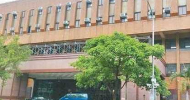 超商偷襲熱褲妹大腿內側 6旬退休男遭判刑3個月