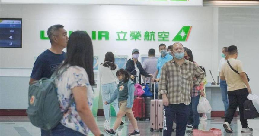 立榮航空及華信航空稍早公告，明天（30日）台灣往返馬祖航線全日取消，台灣往返金門航線則於晚間6點前全數取消。（圖／報系資料照）