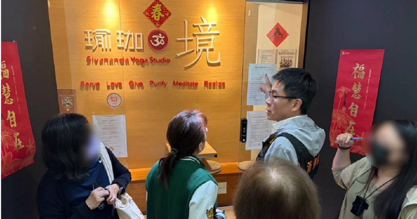 停業公告貼門口卻還在上課！瑜珈教室無預警倒閉　負責人失聯