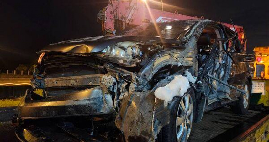國3驚傳3車連環撞！休旅車翻覆橫躺車道　交通癱瘓2小時釀3傷