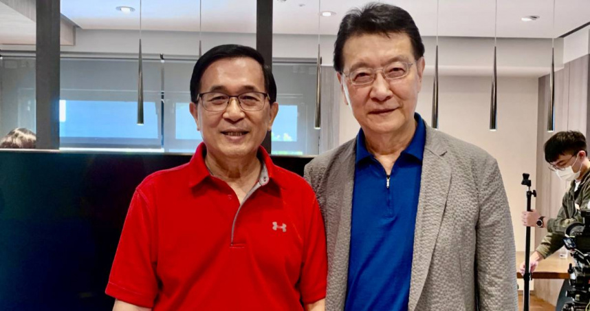 陳水扁（左）曬與趙少康合照，感嘆趙少康6年前訪問他跟沈伯洋命運大不同。（圖／翻攝Threads／＠chenshuibian88）