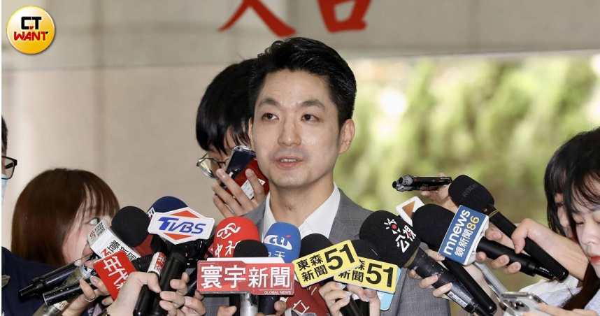 蔣萬安今日上午赴北市議會專案報告。（圖／方萬民攝）
