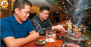 【燒肉飛上天4】貴人教他摸懂牛肉 憑「燒肉精品學」立足兩岸