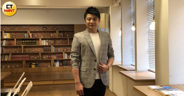 蔡佳麟情牽妻子26年 《大時代》痴戀秋月戲外老婆也扮「她」
