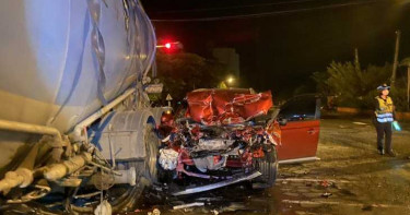 花蓮凌晨死亡車禍 休旅車女駕駛擦撞曳引車傷重不治