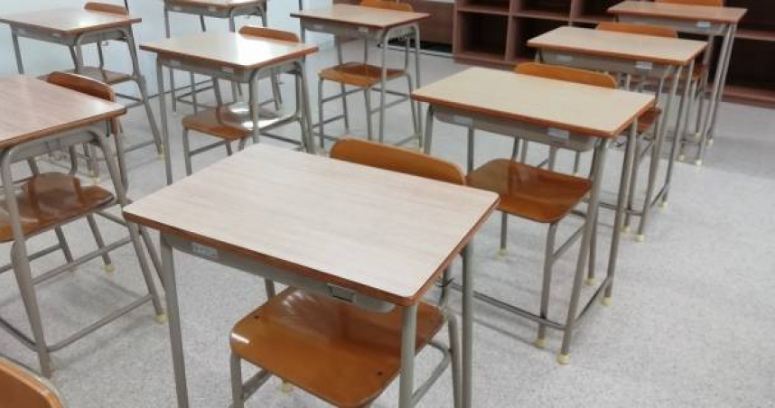 雲林一所私立中學舉行畢典，卻傳出霸凌同學的人擔任畢業班級代表，還領校長獎。（示意圖／翻攝自photoAC）