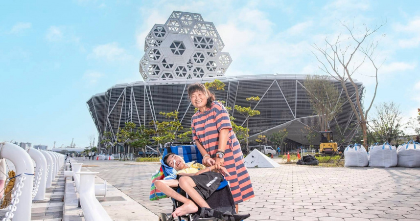 腦麻兒小比昨日過世。（圖／翻攝臉書／小比的跑旅雜記）