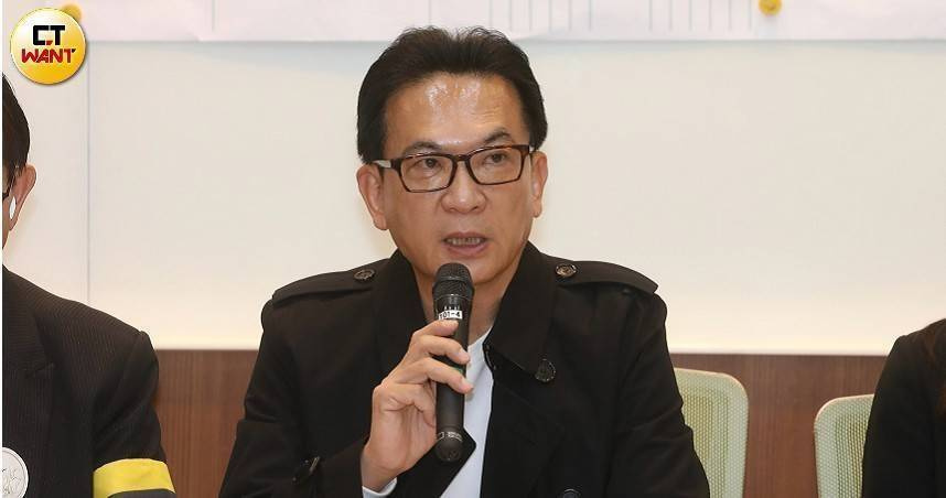 立委林俊憲3日表示，自己認為多幾場，可以讓選民有更多的機會來了解候選人。（圖／劉耿豪攝）