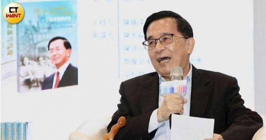 前總統陳水扁原訂主持網路節目《總統鏡來講》今首播，卻臨時停播，陳水扁指稱接獲通知要求節目不得播出。（圖／方萬民攝）