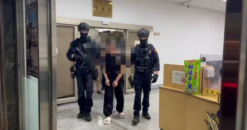 不滿遭欠錢討毒還賴帳！他開槍恐嚇躲農舍　特警破門攻堅圍捕扣槍毒