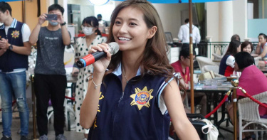 「新北最美女警」 上百網友暴動狂搜 真實身份曝光