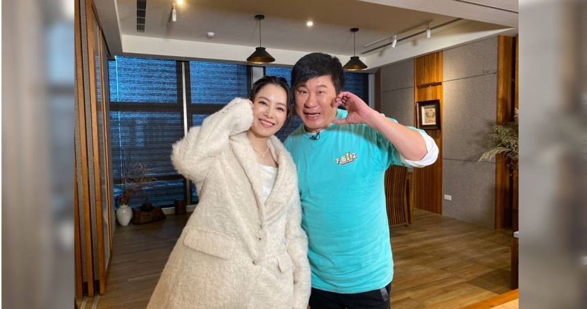 胡瓜（右）Youtube頻道《下面一位》9日最新一集請來徐懷鈺（左）。（圖／下面一位提供）