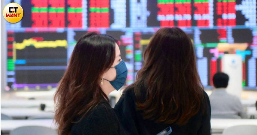 台股終場下跌164.94點，以23565.31點作收。（示意圖／方萬民攝）