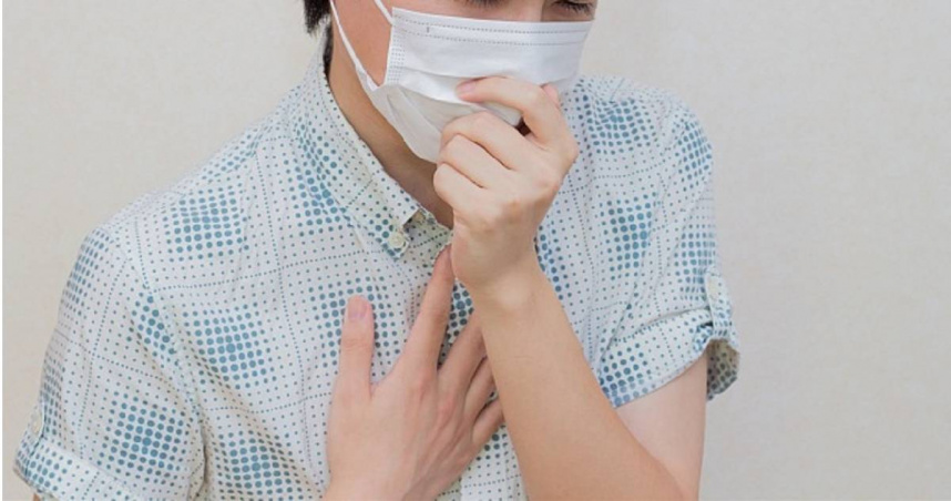 近日就有網友分享，知名手搖品牌清心福全的「綠茶+紅茶」是咳嗽救星，相關話題引起一波熱議。（示意圖／擷取自TPG達志影像）