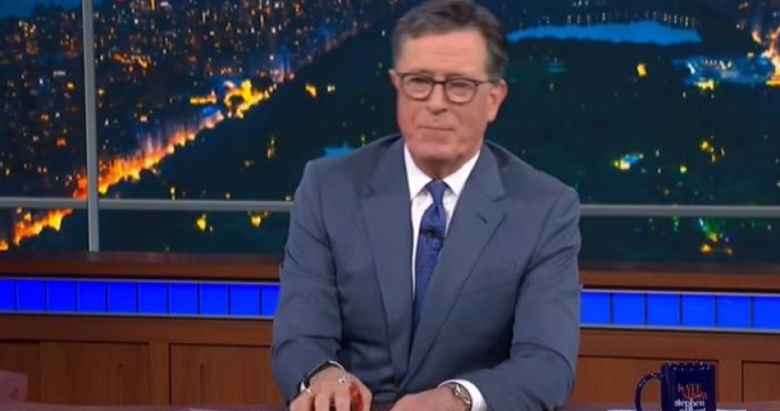 美國哥倫比亞廣播公司（CBS）近日出人意料地宣布，旗下招牌節目《史蒂芬科爾伯特深夜秀》將於2026年5月播出最後一集。（圖／翻攝自史蒂芬科爾伯特IG）