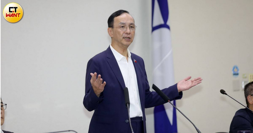 朱立倫今天強烈譴責經濟部長郭智輝，不能保護台灣產業，也無法守護能源安全，竟然還說出屏東民眾支持核電是為了領到補助款、地方敦親睦鄰費用。（圖／周志龍攝）