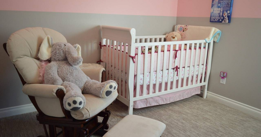 一名人妻抱怨婆婆想抱孫,拒絕用試管嬰兒,要求她和未婚的小叔生孩子。(示意圖/翻攝自pixabay)