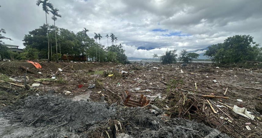 各家外媒都以頭條關注花蓮災情。（圖／救助協會提供）