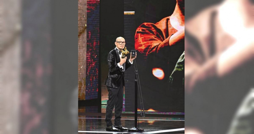 導演張吉安用電話連線，讓范冰冰親自講感言。（圖／翻攝金馬影展臉書）