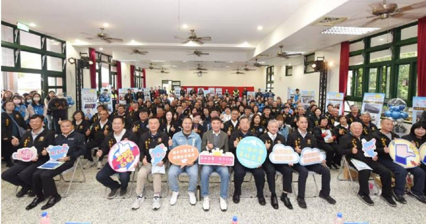 苗栗縣長鍾東錦4日起帶領局處長舉辦6場次的「縣長下鄉座談會」。（圖／取自苗栗縣政府網站）