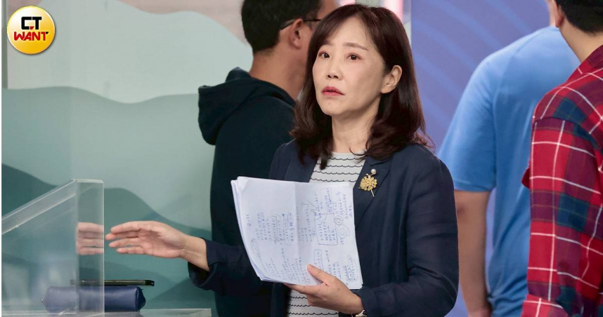 國民黨文傳會主委尹乃菁表示，黨團提出「3800億+N」軍購方案具備彈性與合理的安排。（圖／黃耀徵攝）