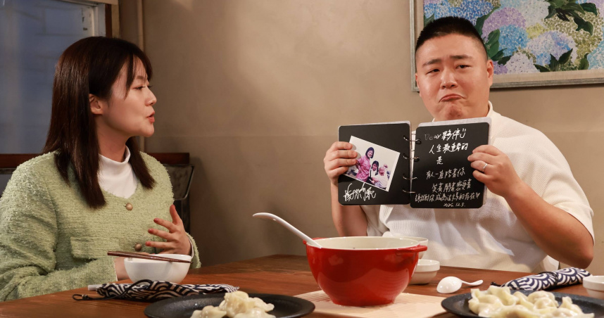 昔日「黃金搭檔」郝劭文（右）與楊小黎，睽違多年後再度於螢光幕前驚喜合體。（圖／客家電視台提供）