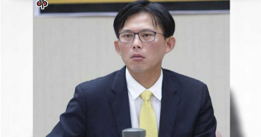 不滿黃國昌譏諷民進黨 支持者臉書留言「垃圾人渣敗類」被罰8000