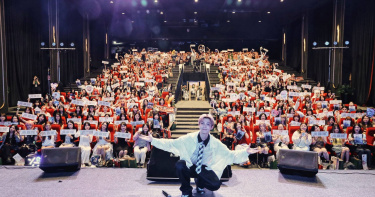 炎亞綸日前於泰國曼谷舉辦《家庭會議 FAN MEETING》海外首站。（圖／晴空鳥提供）