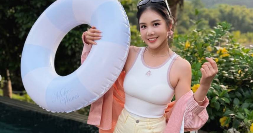 楊晨熙育兒再度意外掛彩，這次遭女兒用iPad砸到臉，讓她哭笑不得。（圖／翻攝自IG，jellyc820）