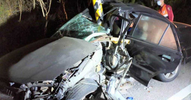 國一生稱偷開爸爸的車自撞 警:「他坐在後座怎麼開」疑真正駕駛逃逸