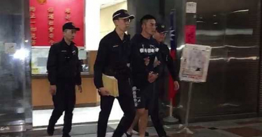 造勢管制囂張推警 藝人趙駿亞妨害公務5萬交保