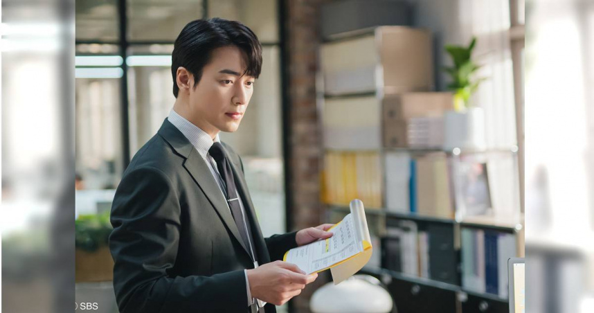 李浚赫被粉絲稱作「牛奶香草天使」，他直呼受不了。（圖／Hami Video提供）