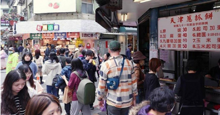 台北市政府為提供行人更安全的步行環境，將自5月10日起為期1個月，試辦「永康街人本城市假日漫步區」，每周末於永康街周邊實施交通管制措施。（示意圖／本報資料照）