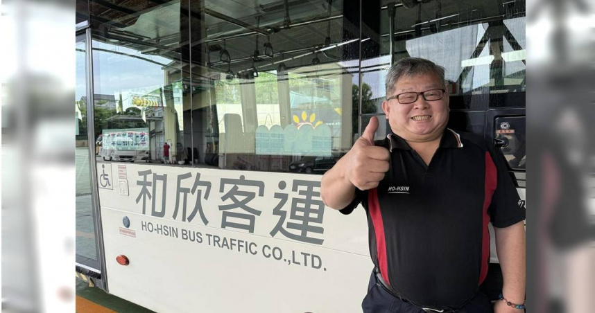 台中市161路公車駕駛黃冠瑋12年來過著下午5時睡覺，凌晨3時出門上班的規律生活，外型酷似「標哥」的他樂在工作。（圖／台中市府提供）