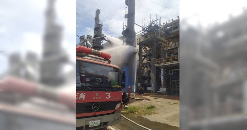 中油大林煉油廠今發生火警，疑油氣外洩釀禍1工人遭灼傷。（圖／翻攝畫面）