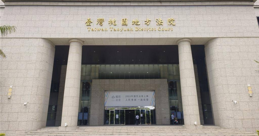 桃園18歲高職生因不滿母親長期否定其人生選擇，持刀將母親刺死。桃園地方法院經國民法官審理，依殺害直系血親尊親屬罪判處19年10月有期徒刑。（圖／報系資料照）