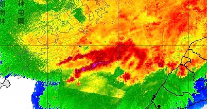鄭明典指出雷達回波「尖又細」。（圖／中央氣象署）