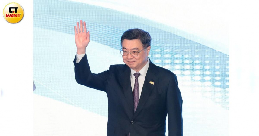 美國公布對台暫定關稅為20%，行政院長卓榮泰感謝談判小組的努力，並強調談會繼續洽約爭取完成最終協議。（圖／黃耀徵攝）