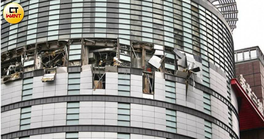 台中新光三越2月發生氣爆案。（圖／黃耀徵攝）