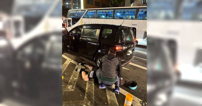 張男加入詐騙集團，先後騙走吳女780萬元，6日晚間取款時遭警方逮捕送辦。（圖／翻攝畫面）