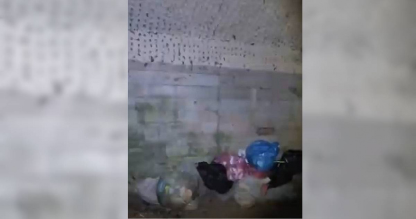 桃園一名前班長竟誘騙表弟前往詐騙園區，隨後在詐騙165萬元贖金，並在廢棄軍營內傾倒垃圾。(圖／翻攝畫面)