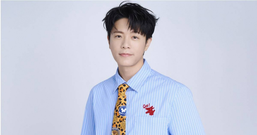 韋禮安生日拋重磅喜訊　突破形象挑戰「豹紋褲」