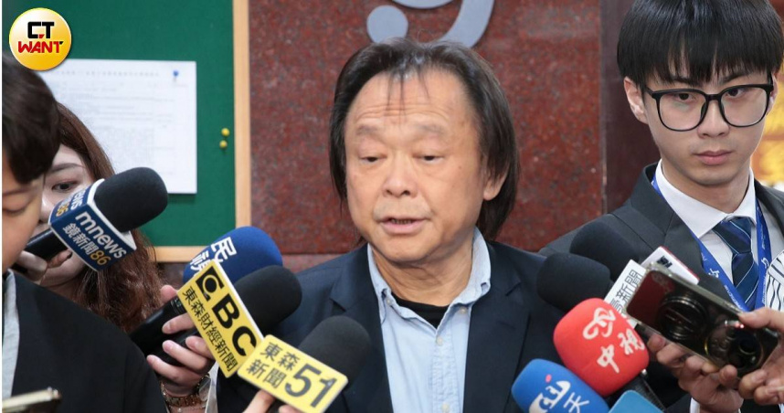 民進黨立委王世堅受訪表示，柯文哲在法庭上的發言，恐對直播效果寄予過高期待，實際播出後未必能獲得預期迴響。（圖／周志龍攝）