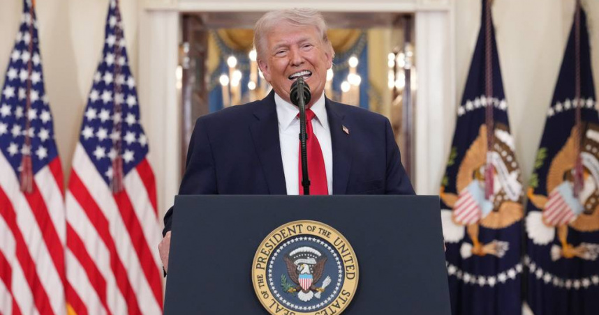 川普直言若談判破裂，將摧毀伊朗境內的重要基礎設施。（圖／達志／美聯社）