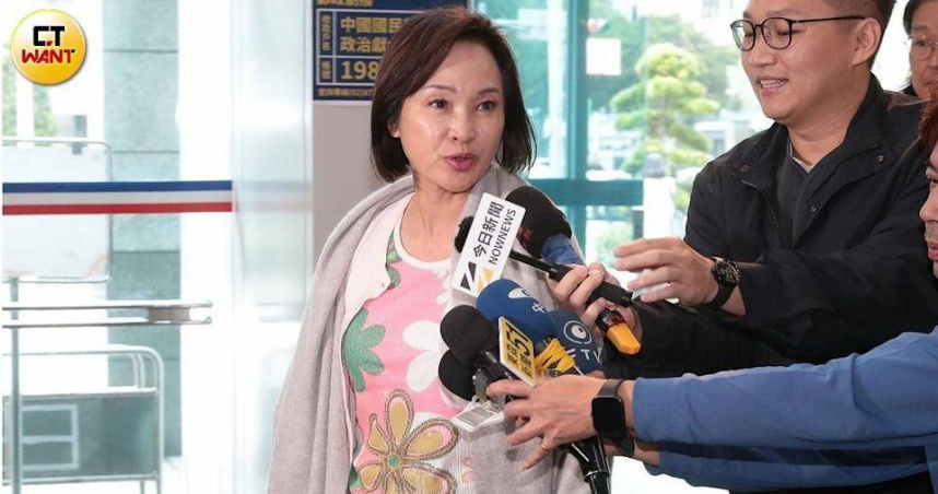 國民黨高雄市長參選人柯志恩14日談及「川習會」表示，台灣不應淪為大國博弈下的籌碼，政府應在深化台美關係同時，建立穩定、務實的兩岸溝通機制。（圖／周志龍攝）