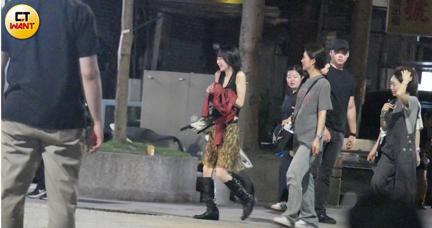 台灣感性1／NiziU時隔兩年訪台　華西街取景吸粉朝聖
