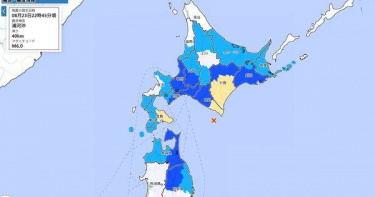 日本23日一天內接連發生規模接近6地震，晚間北海道日高南方海域再發生規模6.0地震。（圖／翻攝日本氣象廳）