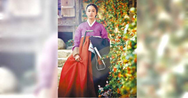 金泰希大尺度溼身入浴 劉亞仁自曝拍戲忍不住偷瞄