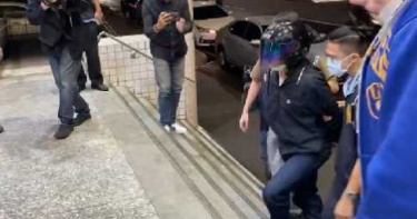 槍擊案外案17歲少年遭流彈打中下體 救護車送醫又車禍